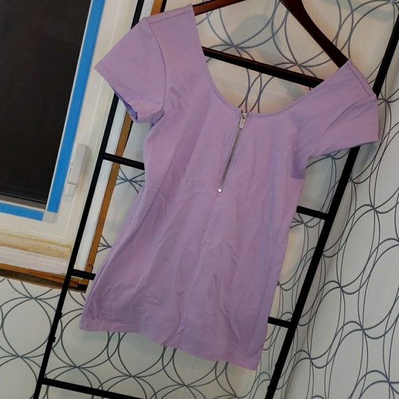 Euc guess size small zip front shirt - Picture 2 of 7